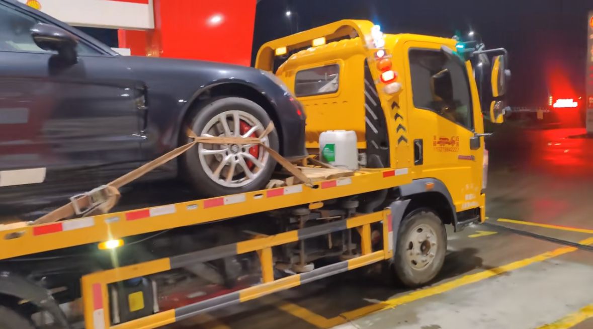 连江行车途中遇到突发状况该如何呼叫道路救援？
